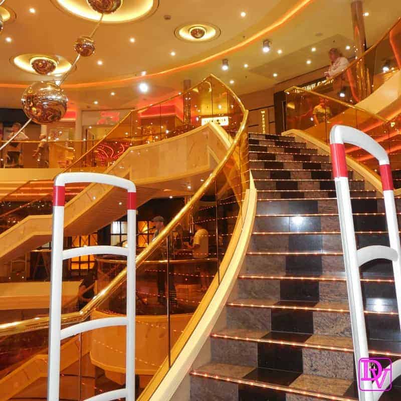 3 tips for finding entertainment on a cruise ship, cruise ship, carnival, norwegian, princess, royal Caribbean,family travel, entertainment, high seas, traveling, adventure, food, bars, clubs, laugh, smile, broadway, singing, dancing, stories, acting