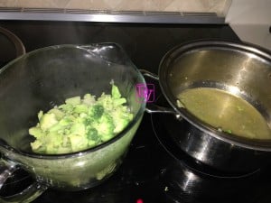 broccoli cheddar, soup, meatless, meatless meals, lent, veggies, veggie in soup, broccoli in soup, broccoli, balsamic, onions, cheese, cheddar, cooking, dana vento, recipe, food, food blogger, recipe, rue, thickening broccoli cheddar soup, fast meals, meals made easy, easy cooking