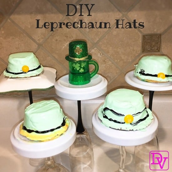 leprechaun hats, leprechaun, icing, cake, cake batter, cupcakes, icing, gel icing, green icing, black gel, candies, hats for st patrick's day, St. Patty's Day, St Patty's, Luck O' The Irish, Green, sweets, treats, diy, diy craft, diy for st. Patrick's day,kitchen, food, baking, baking craft, baking for st. patrick's day, mini hats, lephrechaun hats with cake batter, dana vento, in the kitchen, dana vento food blogger, food blog, recipe, recipes, foodie, food blogger dana vento, diy blogger dana vento