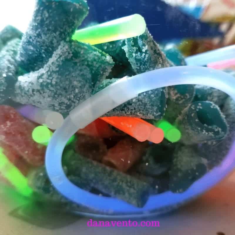 How to make a sweet and sour glow in the dark party bowl, DIY, CANDY, sweet treat, treat yourself, holiday diy, crafting, food, parties, New Year's Eve, Celebrations, Holiday Parties, partying, glow, glow in the dark, glow sticks, Sour Punch® Bites®, Blue Assorted Bites® , Raging Reds Bites®, food and decor, decor for parties, fast decor, easy diy, holiday fancy, holiday light up decor, no batteries required, fun with food, creative food presentation, how to present party bowls, glow in the dark, bowls that glow in the dark, glow in the dark food bowls, party, parties, food for parties, sweet treats for parties, sweet treats for your, Sour Punch, Sour Punch Red, Sweet and Sour treats, chewy, gummy like