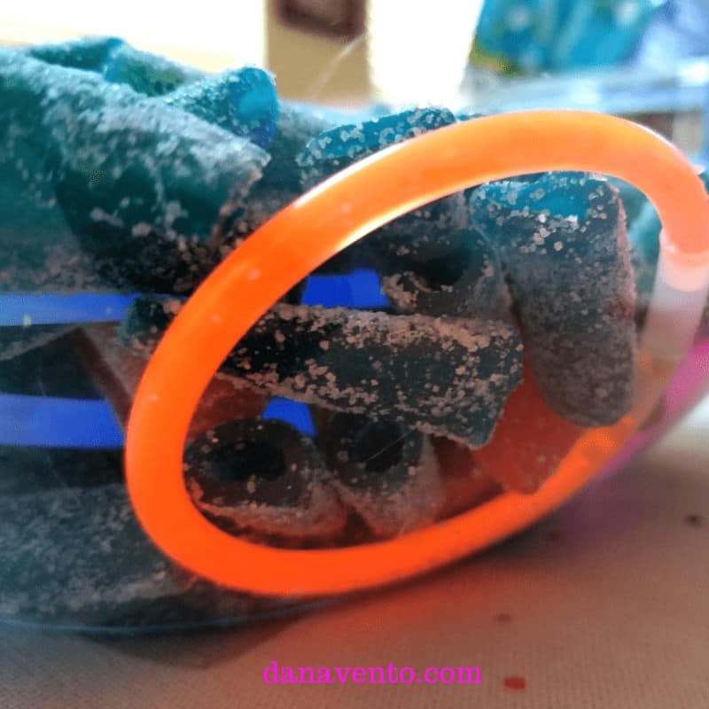 How to make a sweet and sour glow in the dark party bowl, DIY, CANDY, sweet treat, treat yourself, holiday diy, crafting, food, parties, New Year's Eve, Celebrations, Holiday Parties, partying, glow, glow in the dark, glow sticks, Sour Punch® Bites®, Blue Assorted Bites® , Raging Reds Bites®, food and decor, decor for parties, fast decor, easy diy, holiday fancy, holiday light up decor, no batteries required, fun with food, creative food presentation, how to present party bowls, glow in the dark, bowls that glow in the dark, glow in the dark food bowls, party, parties, food for parties, sweet treats for parties, sweet treats for your, Sour Punch, Sour Punch Red, Sweet and Sour treats, chewy, gummy like