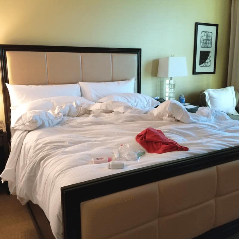 clean and comfortable bed at the TRUMP Hotel in Vegas 