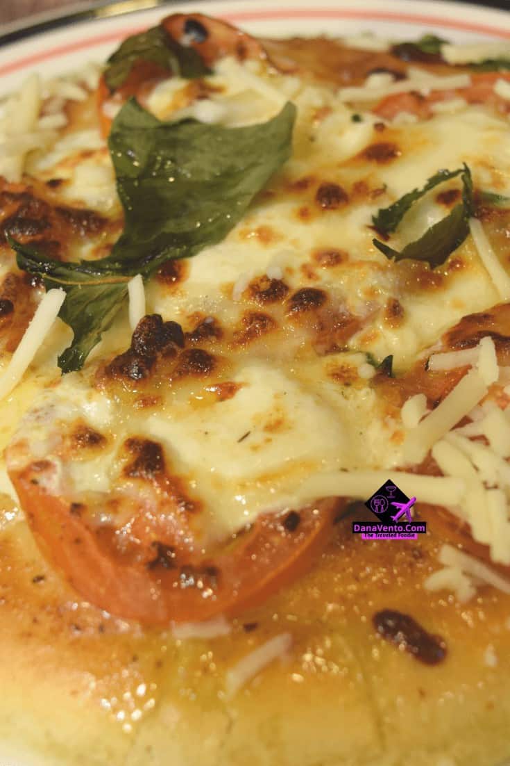 Air Fryer Single Serve Margherita Pizza with Fresh Basil, AIR FRYER, AIR FRYER RECIPE, AIR FRYER VIDEO RECIPE, HOW TO, MARGHERITA PIZZA, MOZZARELLA, TOMATO, BASIL, DELICIOUS, FRESH,