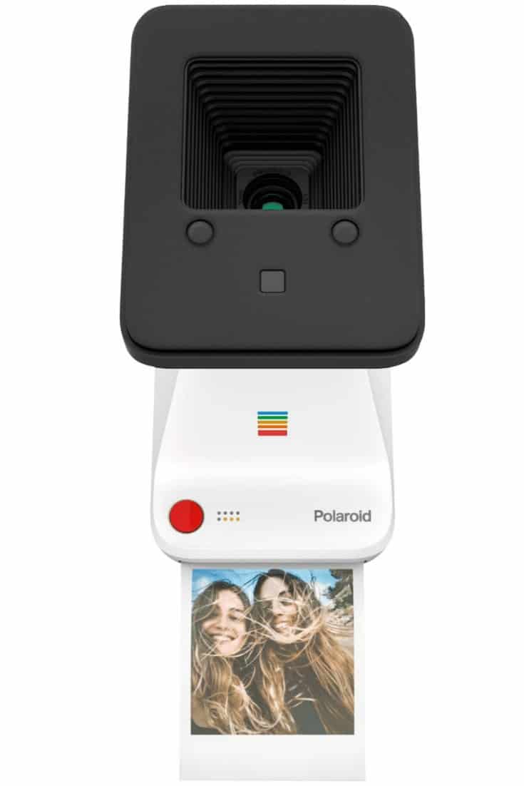 How To Deliver Instant Prints Using Your Phone's Display, Polaroid Lab, Polaroid, Analog, photos, memories, instant picture, not a scanner, not a printer, uses your phone, smartphone, iOS, Android, tech, Best Buy, Purchase, Buy, Fun, give, give prints, in the moment, now, cherish, 