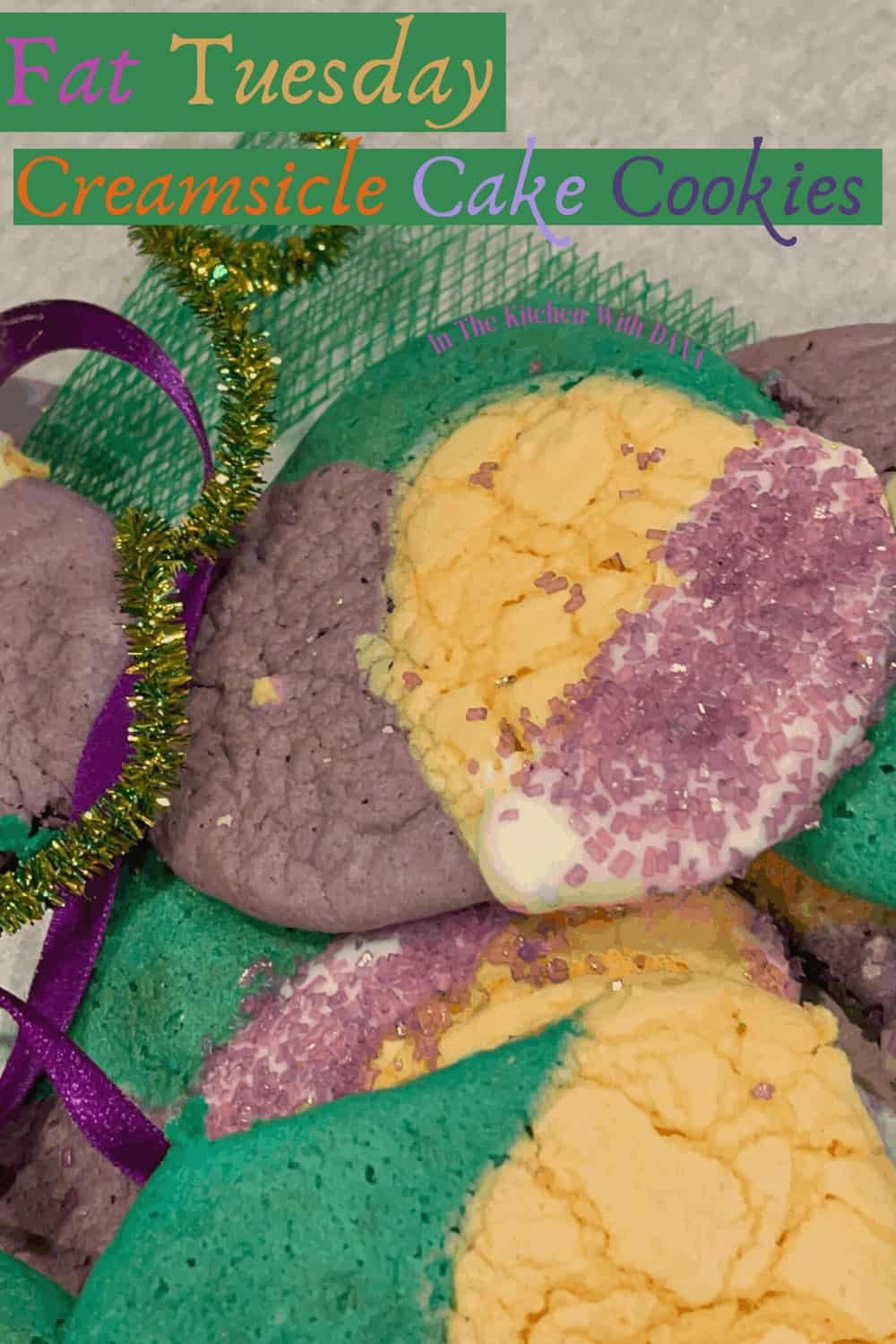 Mardi Gras cookies scattered