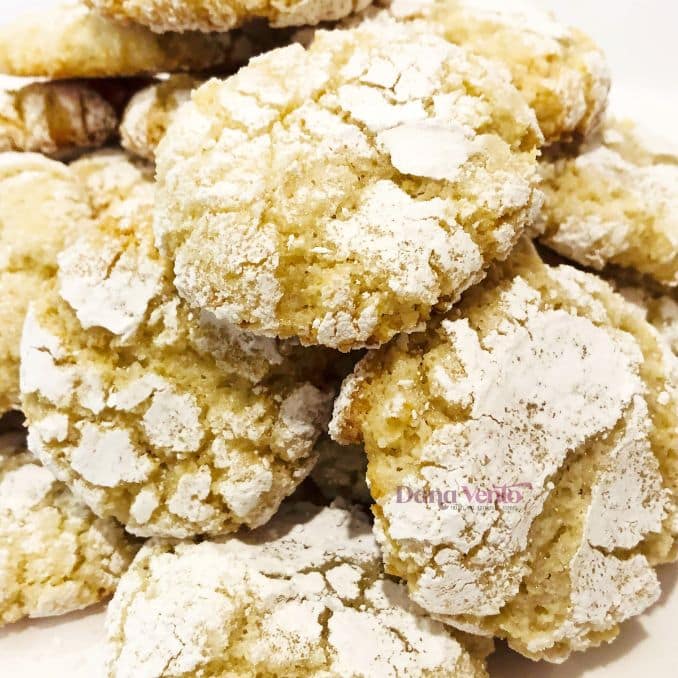 Authentic Italian Amaretti Cookies