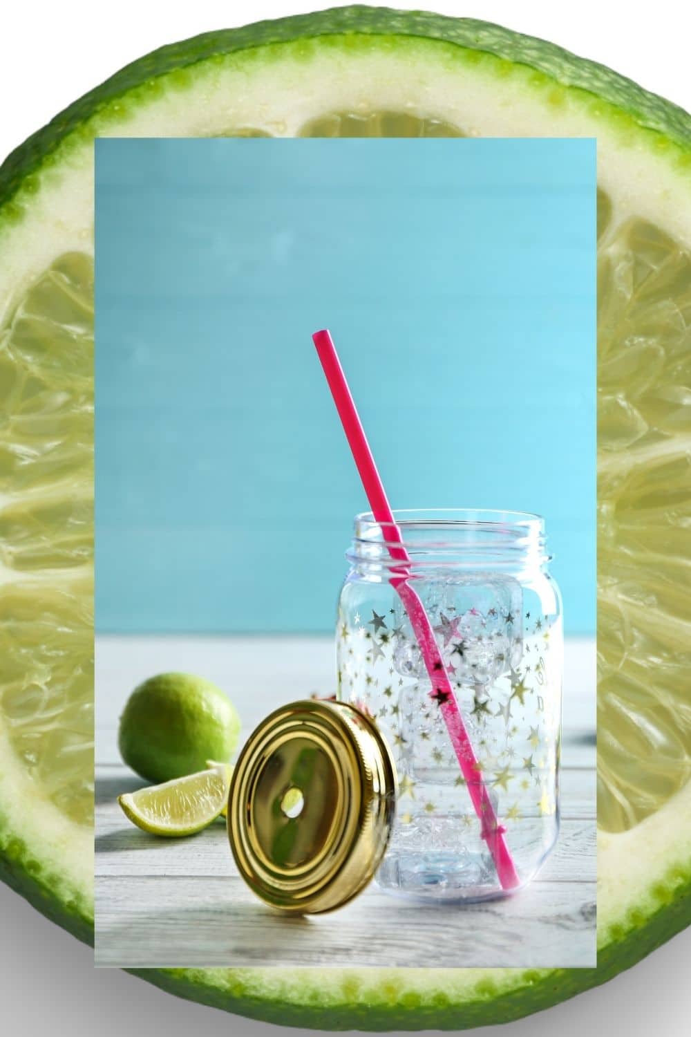 mason jar with fresh lime slices