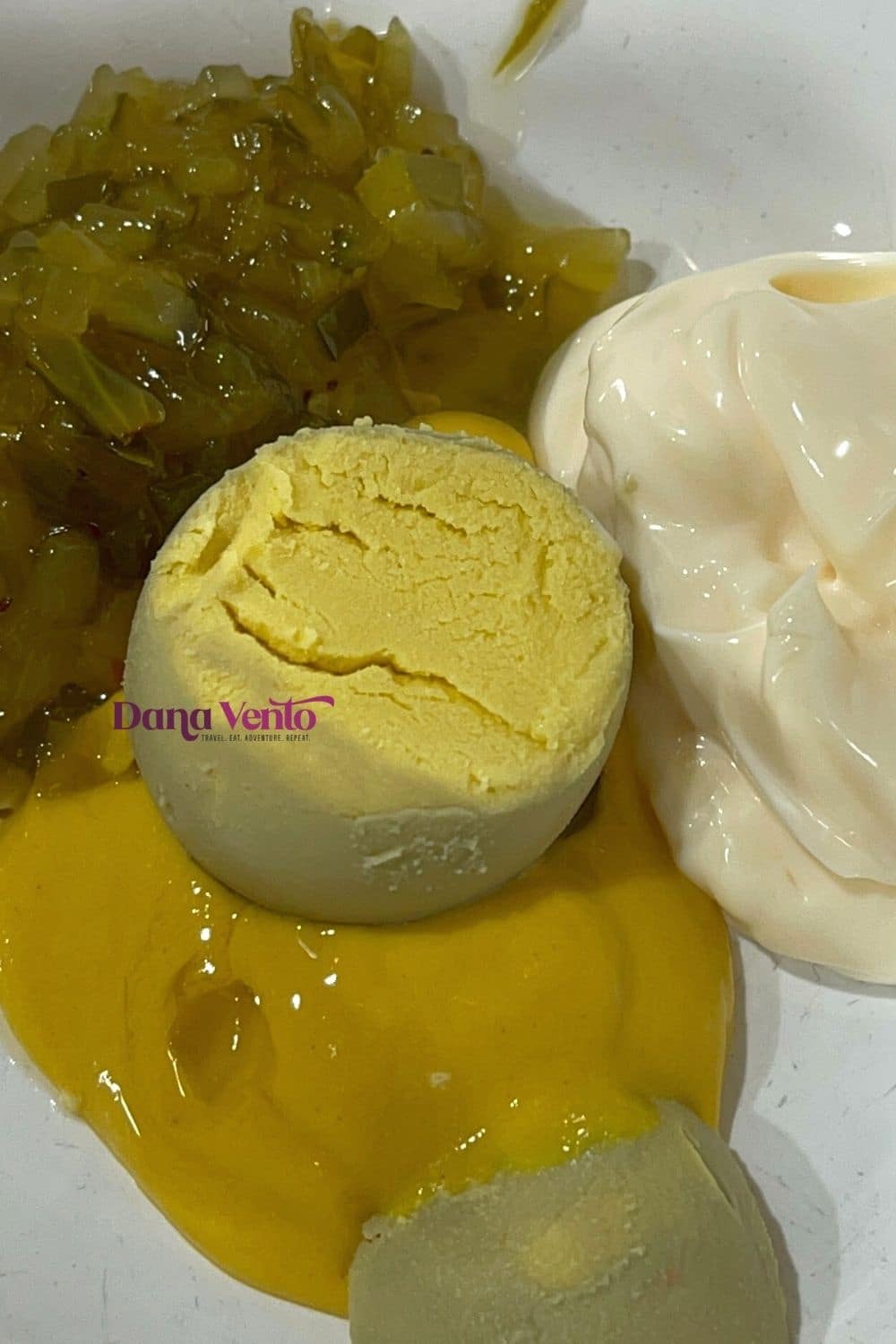 egg yolk and cream mixture