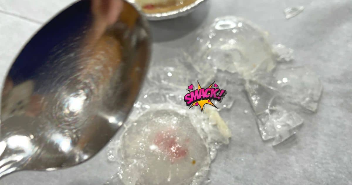 How To Make Easy Edible Snow Globes For Desserts 3
