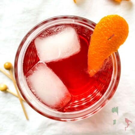 Master the Italian Classic Cocktail a Negroni